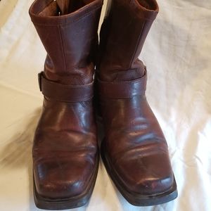 Square toed Brown Ariat style 1000078994